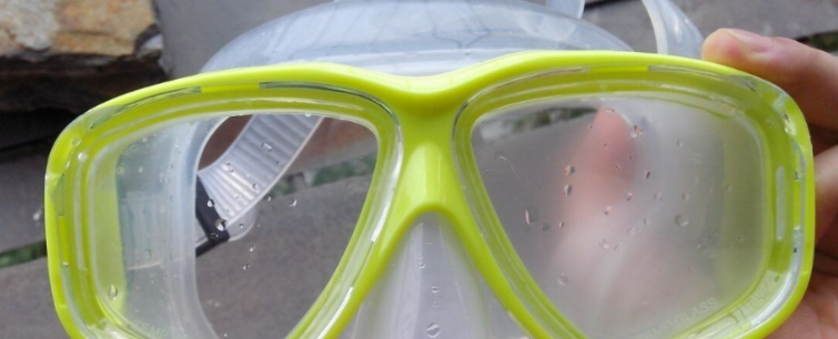 泳鏡起霧.png 泳鏡起霧.png